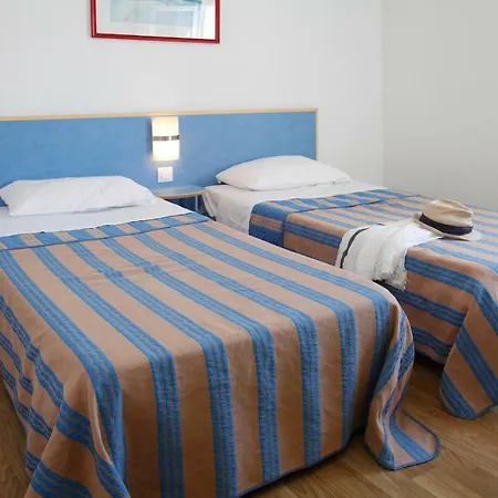 Holiday park Odalys Le Village Des Amareyeurs 4*